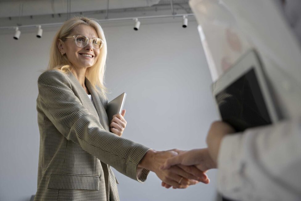 Podjetnica razmišlja o postavljanju mej v odnosu s strankami in profesionalni vrednosti svojega dela
